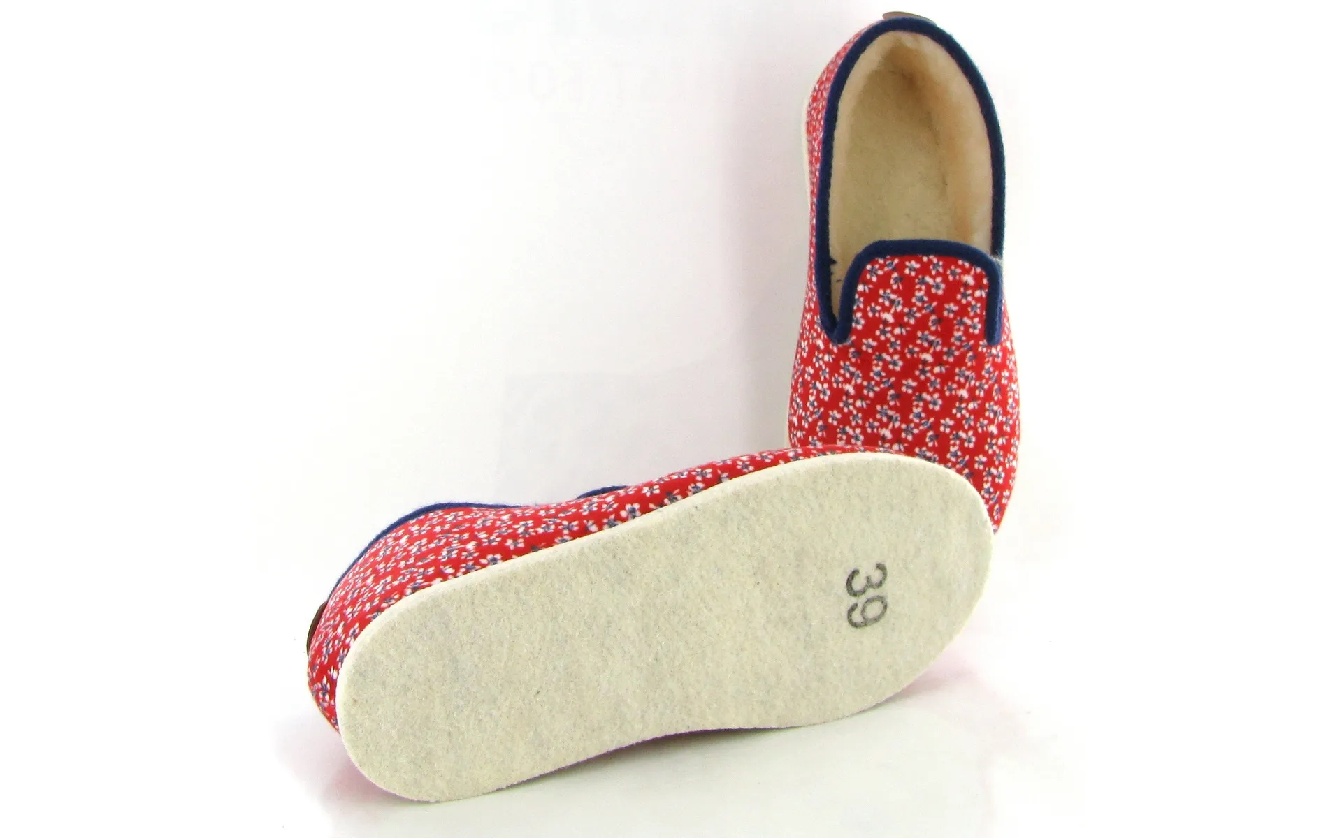Chausse mouton charentaises liberty 5 chaines rouge