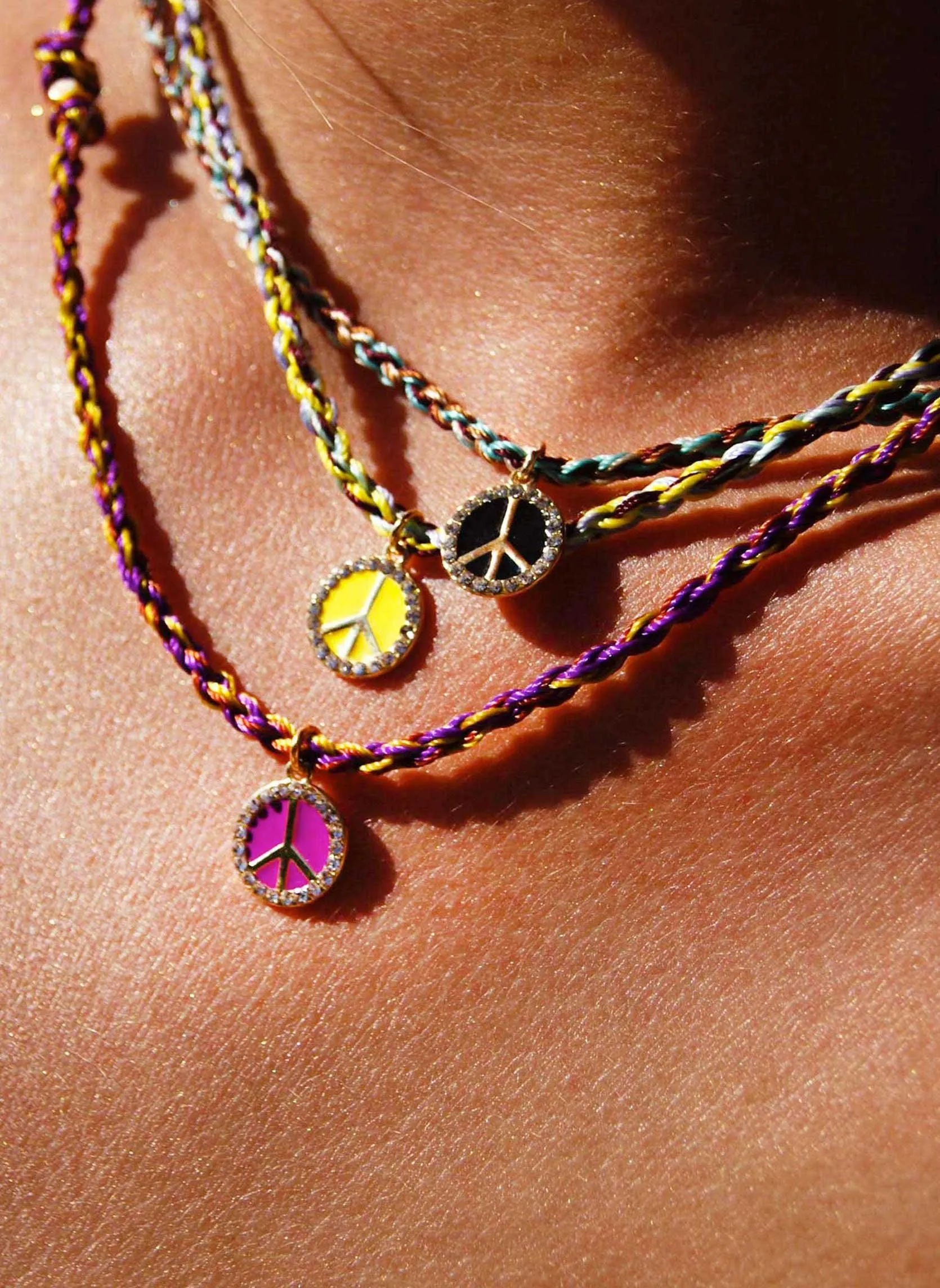 HIPANEMA  Collier tressé peace and love brixton - Jaune