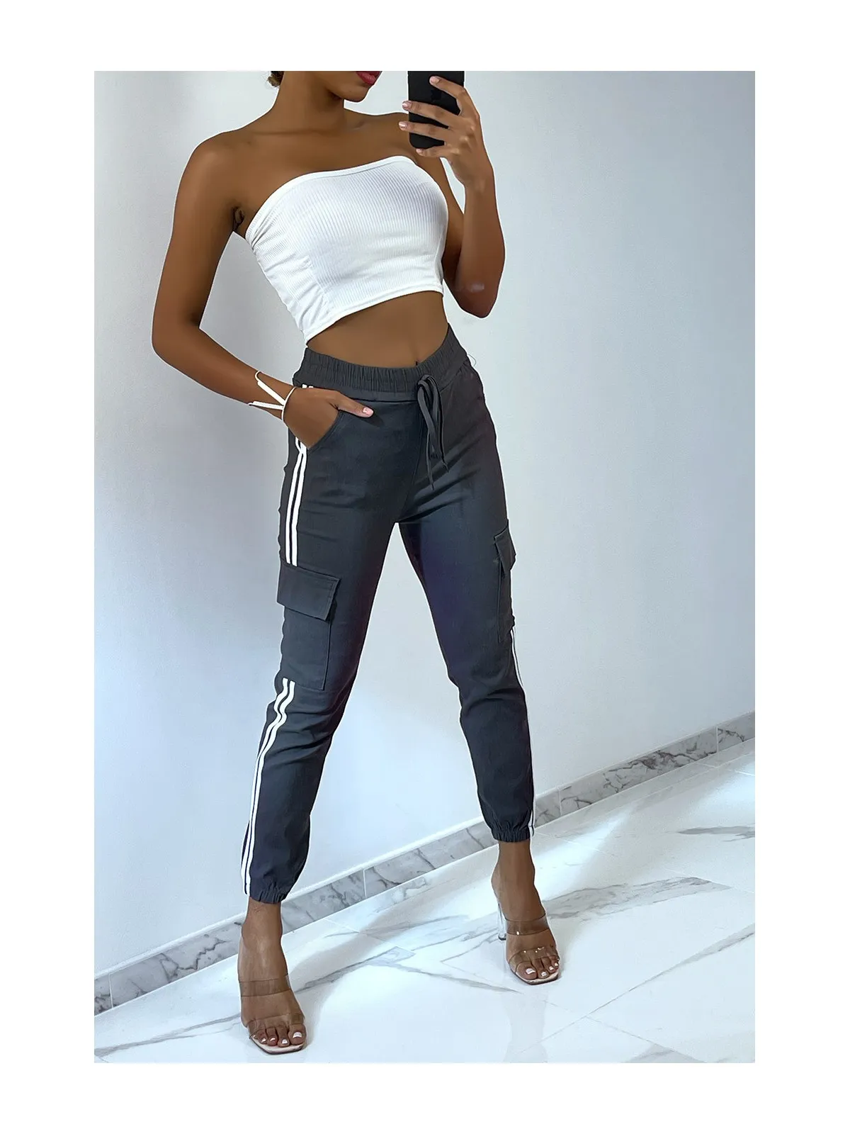 Pantalon jogging strech en treillis anthracite avec bandes et poches