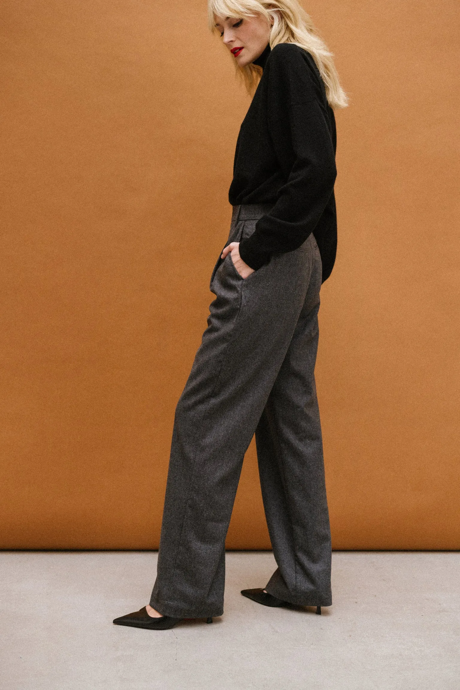 PANTALON VIC EN FLANELLE DE LAINE (existe en gris et marine)
