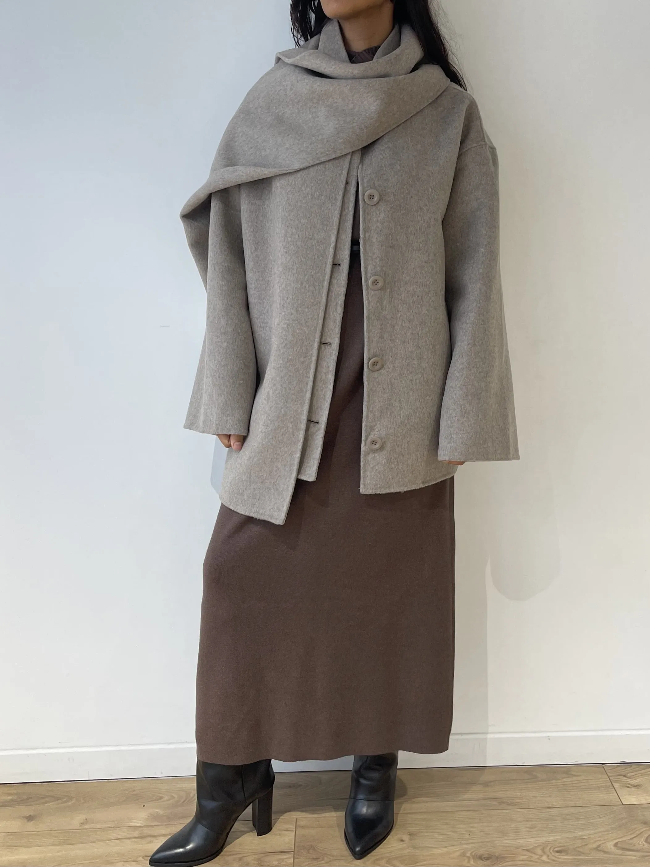 Robe longue en maille col montant | Kata Paris